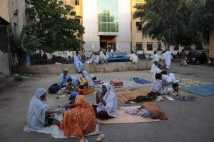 An open "waiting area" in Civil Hospital, Karachi