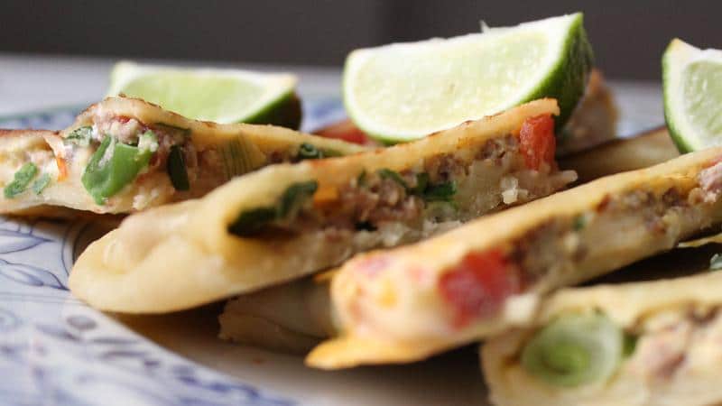 Yemeni food mutabaq sandwich